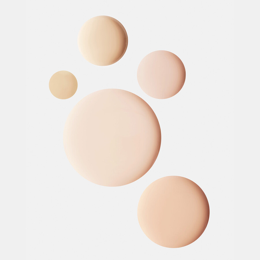 triclone skin tech foundation discovery set